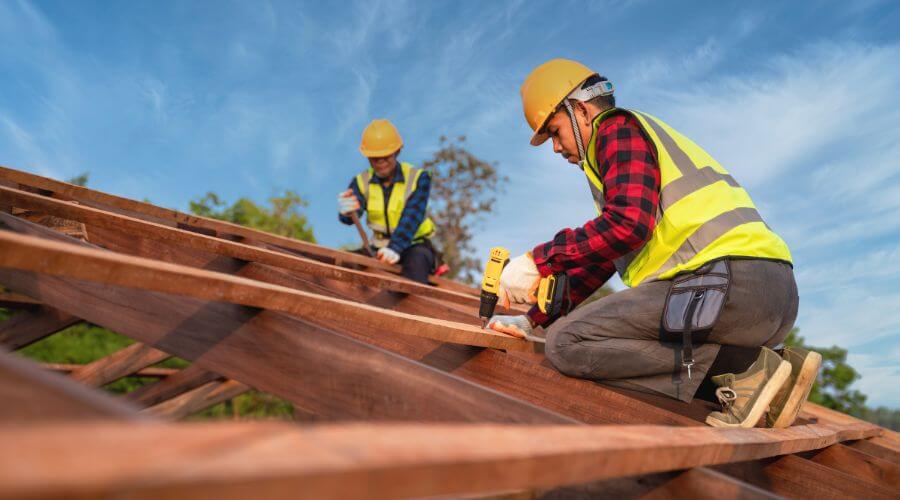 Professional gutter cleaning in Navarre, OH